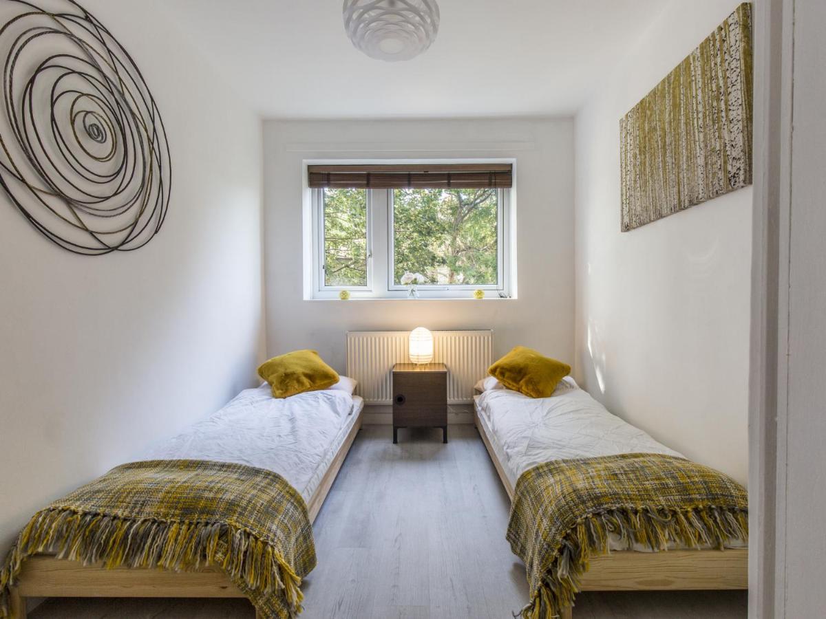 Appartamento Spacious Flat In South With Balcony - Pass The Keys